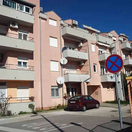 Vedro Apartament