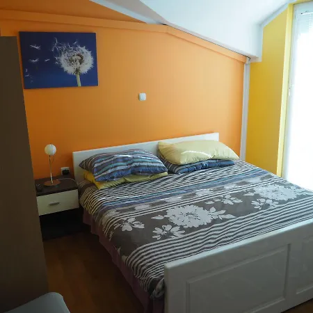 Vedro Apartament *