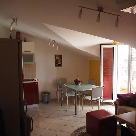 Vedro Apartament